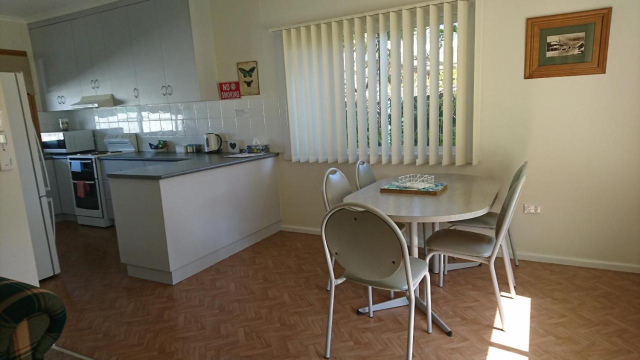 The Convent Boutique Accommodation&Cafe Hay Extérieur photo