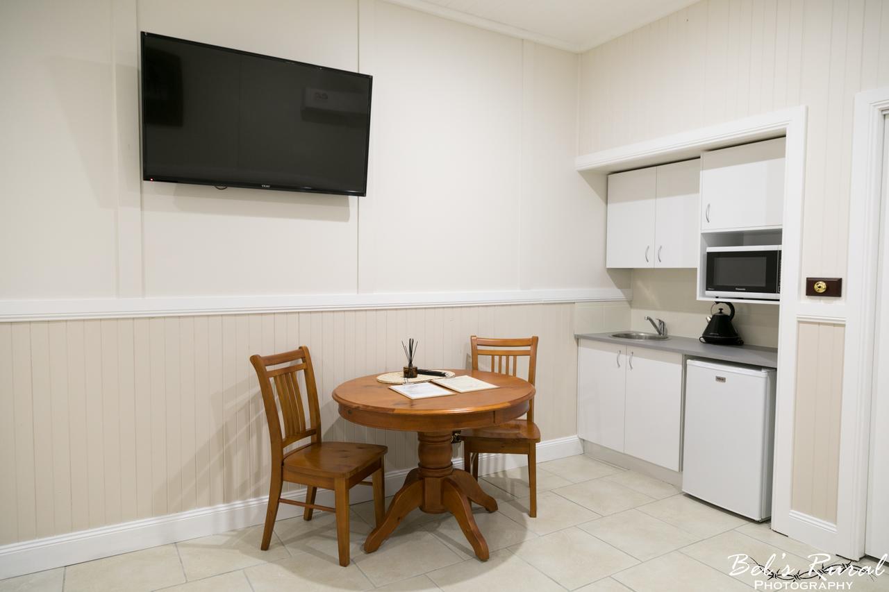 The Convent Boutique Accommodation&Cafe Hay Extérieur photo
