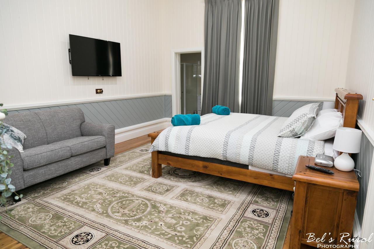 The Convent Boutique Accommodation&Cafe Hay Extérieur photo